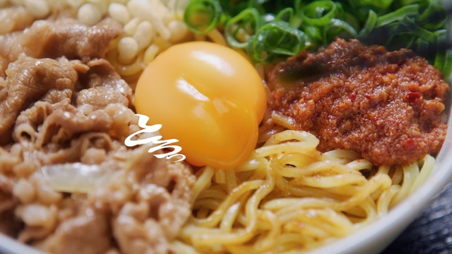 新TVCM『牛玉スタミナまぜそば　渾身の自信作篇』