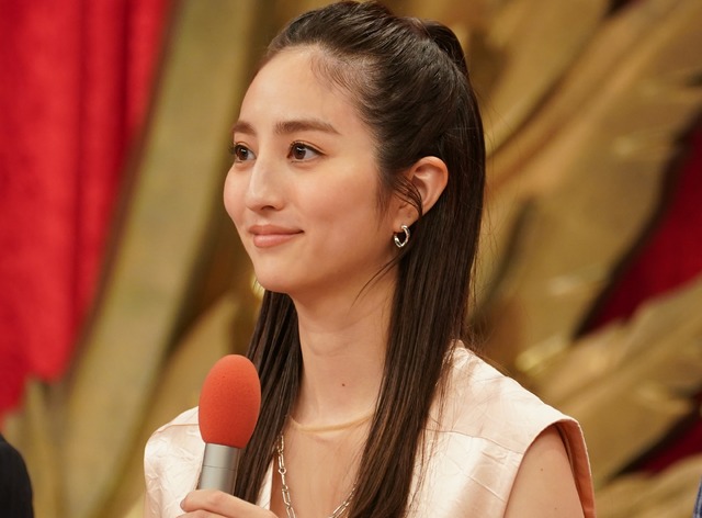 堀田茜【写真：竹内みちまろ】