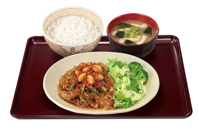 トリプルニンニク牛カルビ焼肉定食 (肉並盛・ごはん並盛) 1,120円