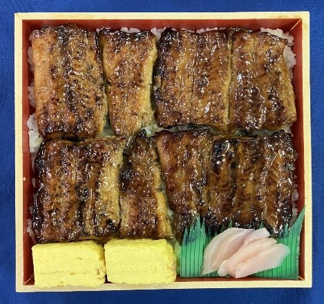 特大うな重(中国産うなぎ使用)(税込 2,138 円)
