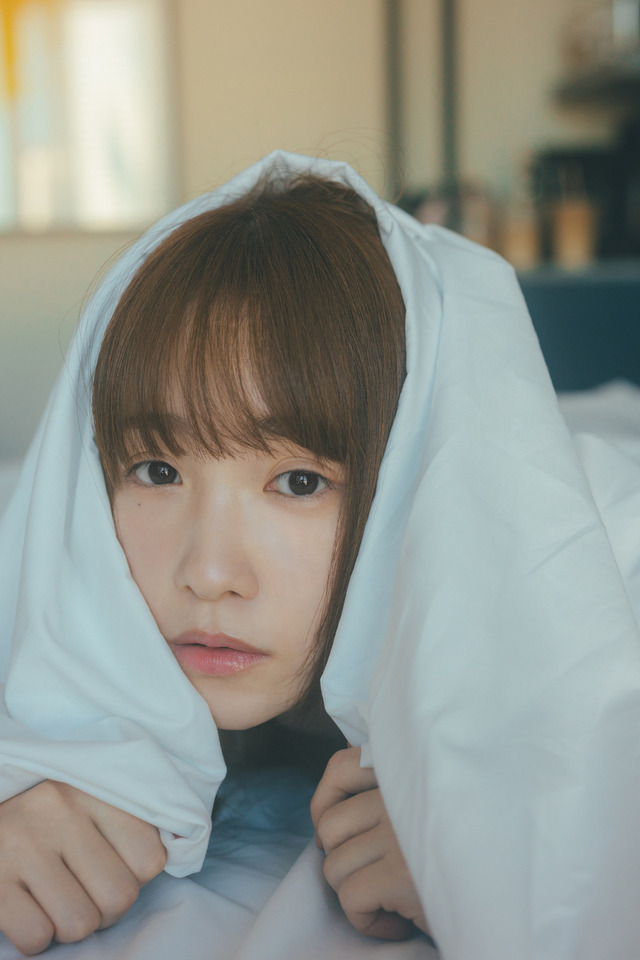 『川栄李奈1st写真集　youphoria』©主婦と生活社