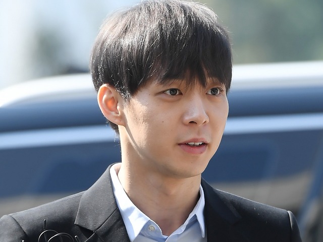 薬物・税金滞納…母国で見限られた元東方神起・ユチョン、日本で見せた“変貌ぶり”に注目【PHOTO】