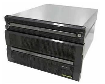 NECのArmadiaビデオサーバシステム（上段：SS-1000ディスクアレイユニット、下段：RS-1000ビデオサーバユニット）