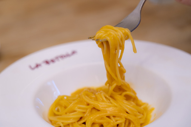 「予約でいっぱいの店 THE PREMIUM うにのクリームソース」発表会