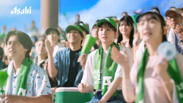 アサヒ飲料「十六茶」の新TVCM「16チャージ！野球場」編