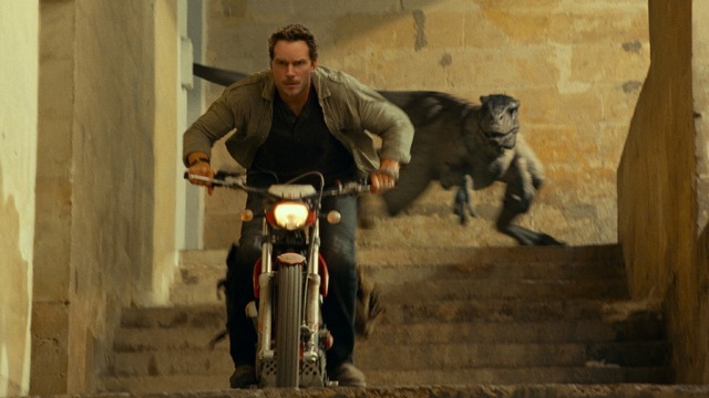 土曜プレミアム・映画「ジュラシック・ワールド／新たなる支配者」© 2022 Universal Studios, Amblin Entertainment, Inc. and Perfect Universe Investment Inc. All Rights Reserved.
