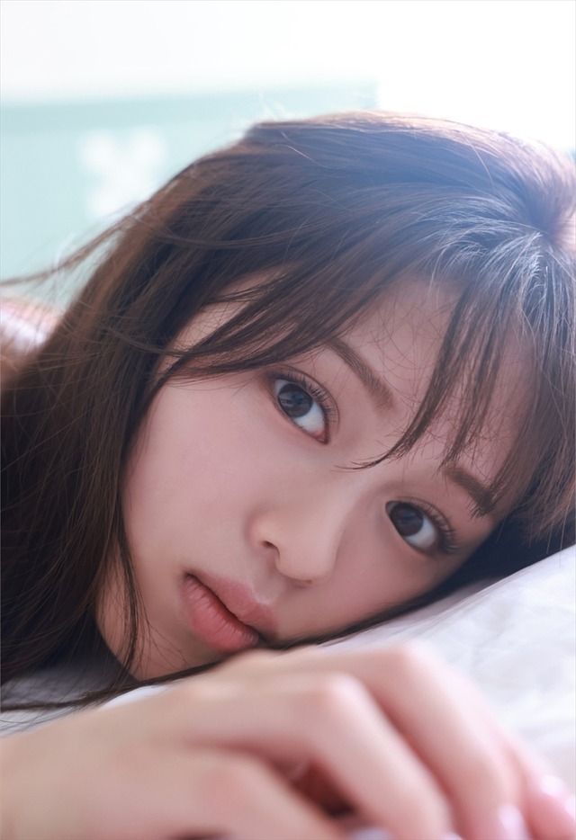絵森彩デジタル写真集『光彩』（C）ワニブックス