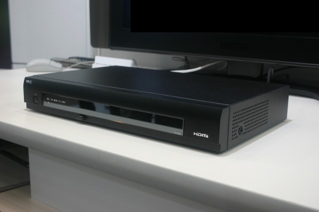 500GバイトのHDD内蔵 IPTV用STB（ひかりTV対応）