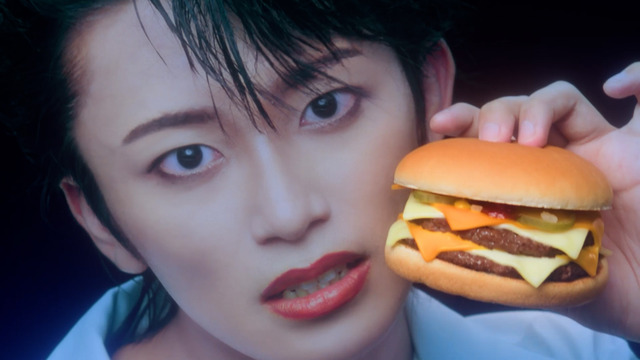 マクドナルド新CM『チーチーダブチ／てりやき「LUNA CHEE」篇　30秒』