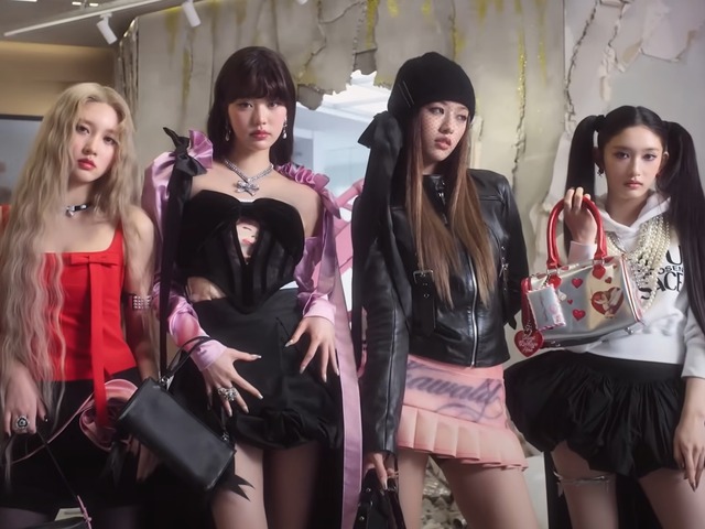 折り鶴を燃やす演出などで物議も　IVE新アルバムのムードサンプラーが公開、カバーガールに変身
