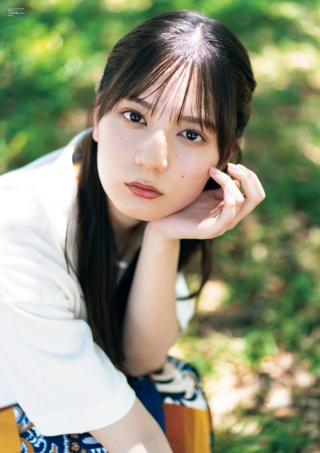 『B.L.T.2025年10月号』別冊付録：小坂菜緒（日向坂46）　両面超ビッグポスター