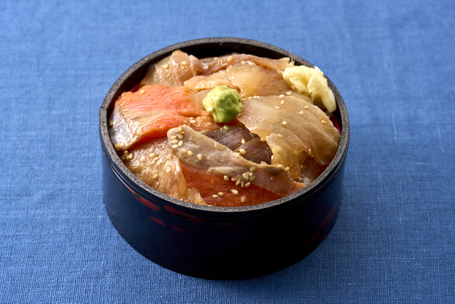 「地魚四彩弁当」1,998円