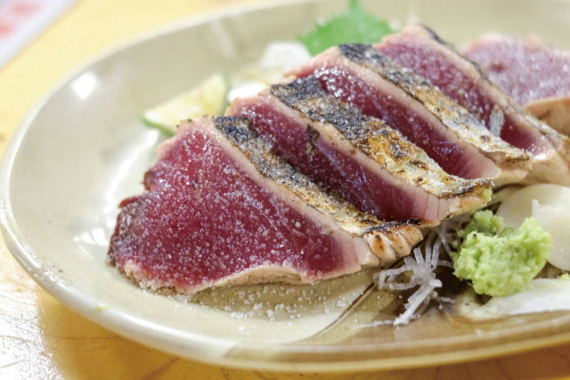 「わら焼きかつおたたき」972円(100g)