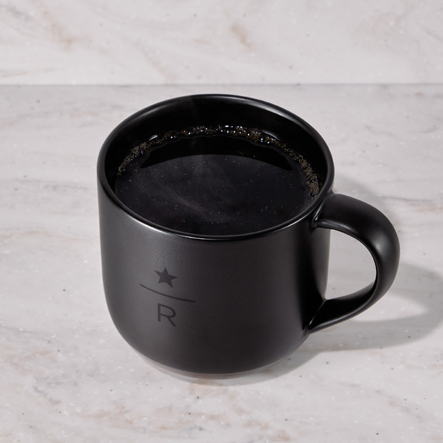 『トゥデイズ コーヒー』（Hot/Iced）＜テイクアウト＞579円　＜店内利用＞590円