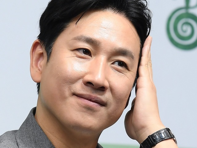 突然この世を去ったイ・ソンギュンさんを脅迫し3000万円を脅し取った“女室長”、麻薬容疑でも実刑判決
