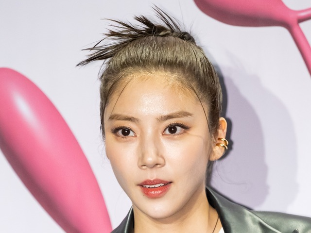 自身の結婚式に“親友”芸能人が全員欠席した韓国女優（41）、結婚相手は元カレだった!?