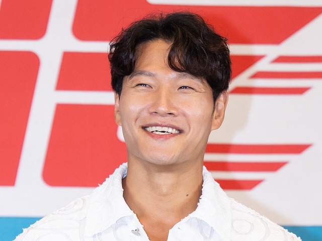 『コーヒープリンス』女優と“熱愛”が噂された韓国歌手、“極秘挙式”後初めてのSNS投稿が意外？