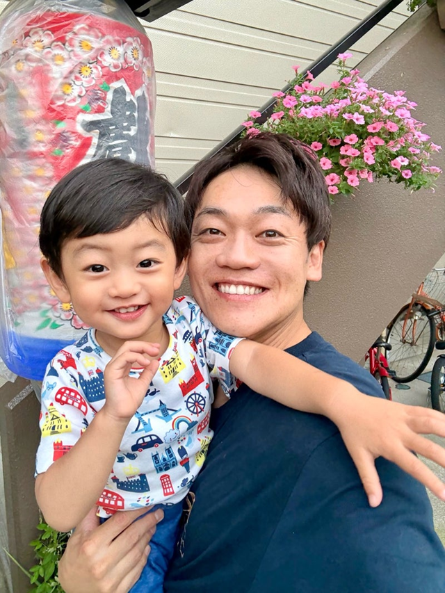 おばたのお兄さん（写真はおばたのお兄さんの公式ブログから）