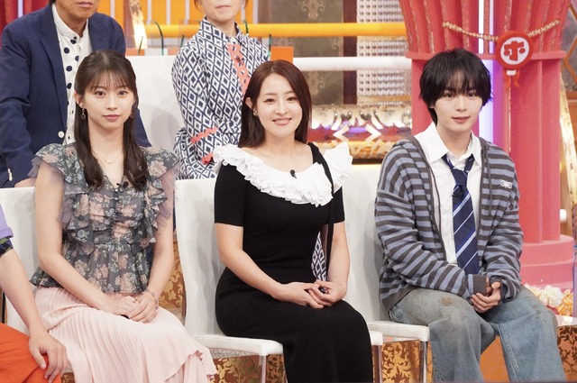 左から）牧野真莉愛、大沢あかね、大西流星『ホンマでっか！？TV』（C）フジテレビ
