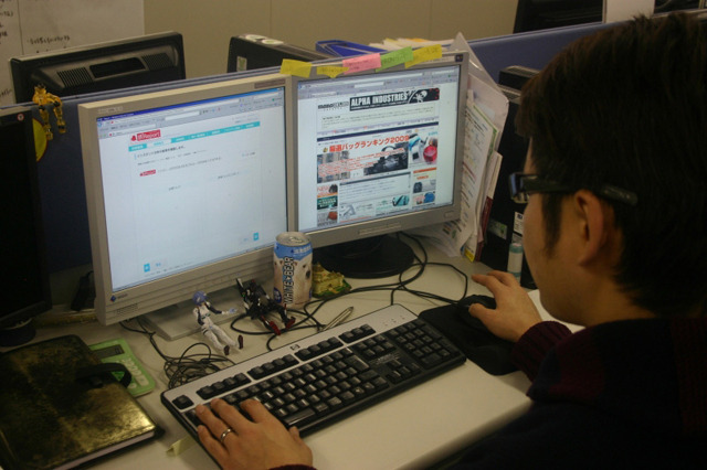「感°Report」で分析を行うmonoONLINE藤田店長