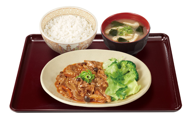 プルコギ牛カルビ焼肉定食（ごはん並盛）　　880円