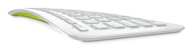 「Microsoft Arc Keyboard」（ホワイト）