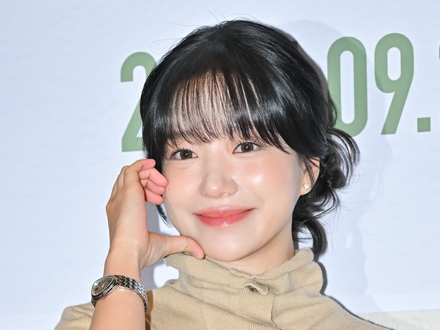 『イカゲーム』妊婦役チョ・ユリ、ショートカットにイメチェン！洗練されたルックに視線釘付け