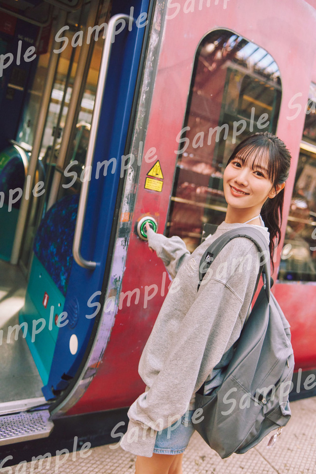 【ヨドバシカメラ】日向坂46・河田陽菜『2nd写真集』撮影／SAKAI DE JUN（C）竹書房