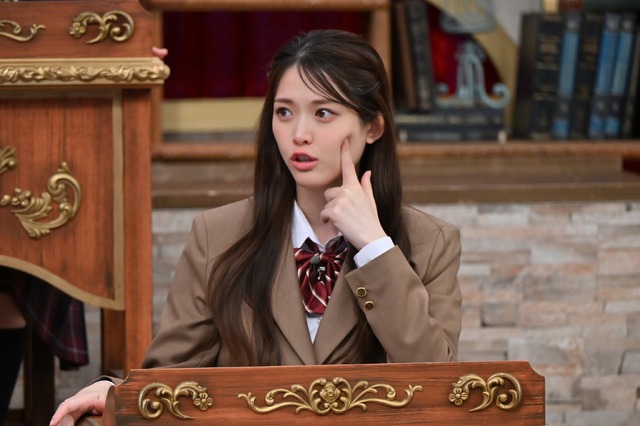 松村沙友理『呼び出し先生タナカSP』（C）フジテレビ