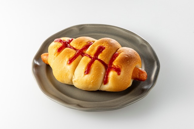 くるくるソーセージロール（税込181.44円）