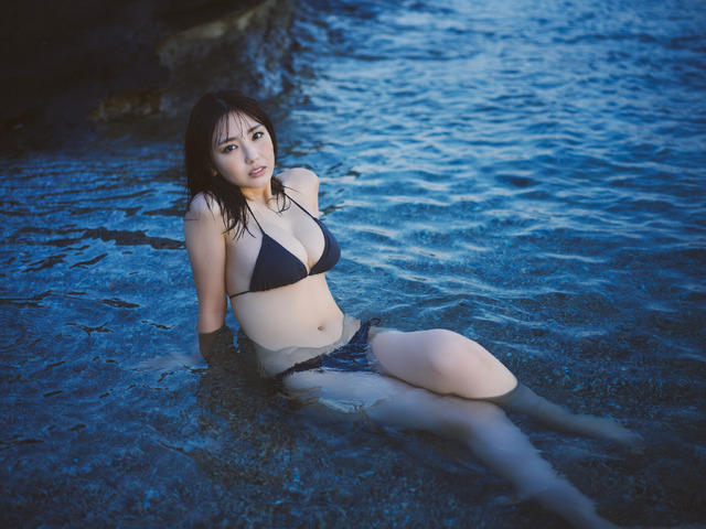 「blt graph.vol.112」（東京ニュース通信社刊） 撮影／HIROKAZU