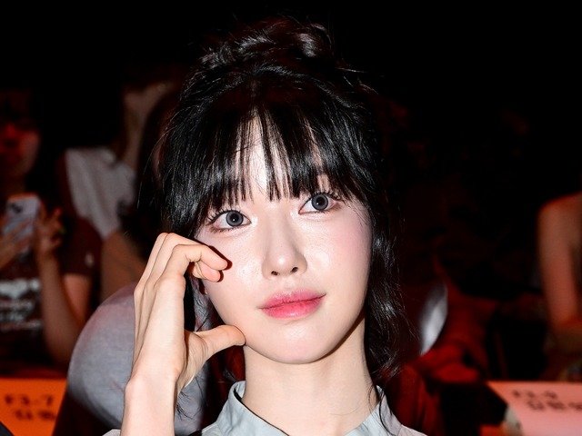 “BTSの父”との熱愛が噂された韓国インフルエンサー、性売買疑惑を提起したユーチューバーに一部勝訴