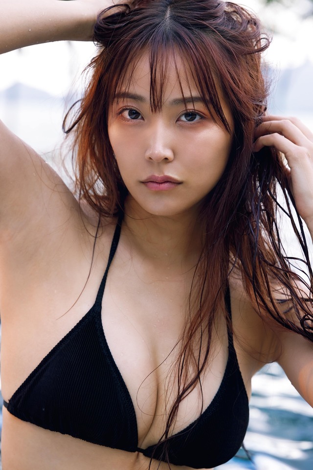 白間美瑠4th写真集『MERCI』（C）秋田書店
