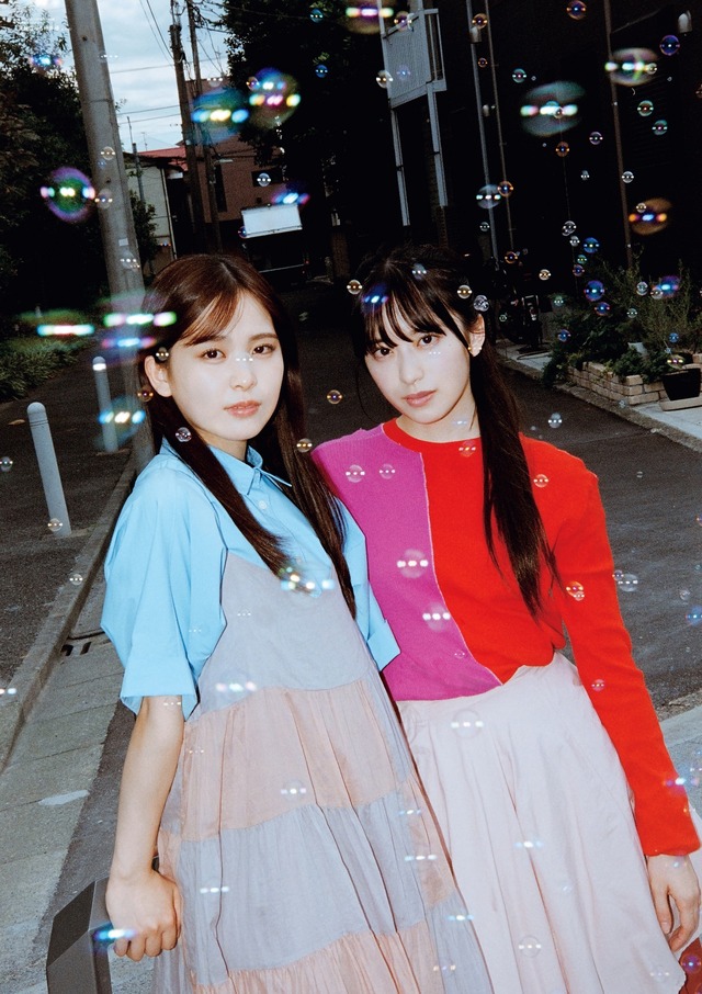 「B.L.T.2025年12月号」別冊付録：遠藤理子＆村井優（櫻坂46）　両面超ビッグポスター