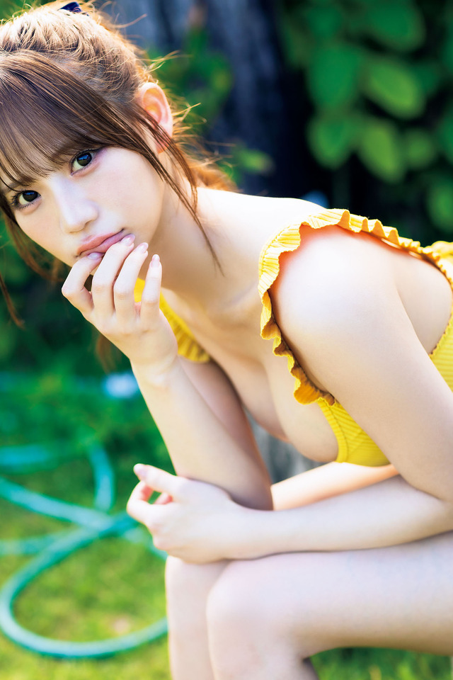 NMB48和田海佑写真集『確信犯』　撮影：西村 康　ワニブックス刊