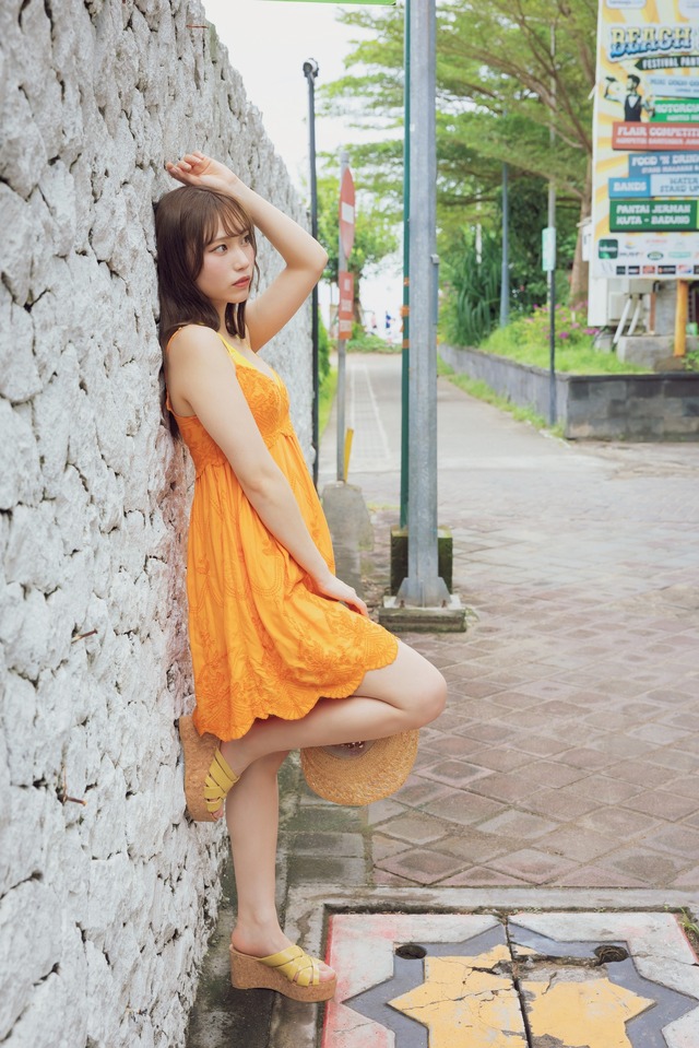 川越紗彩1st 写真集『なんとかなるなる』（C）KADOKAWA　PHOTO／田中智久