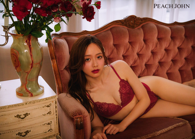 「PEACH JOHN」冬シーズンのビジュアルに登場した森香澄
