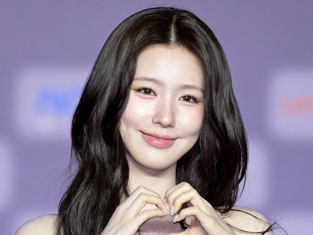 まるでノワール映画のよう…i-dle・ミヨン、3年ぶりソロアルバム『MY, Lover』で描く“ふたつの顔”