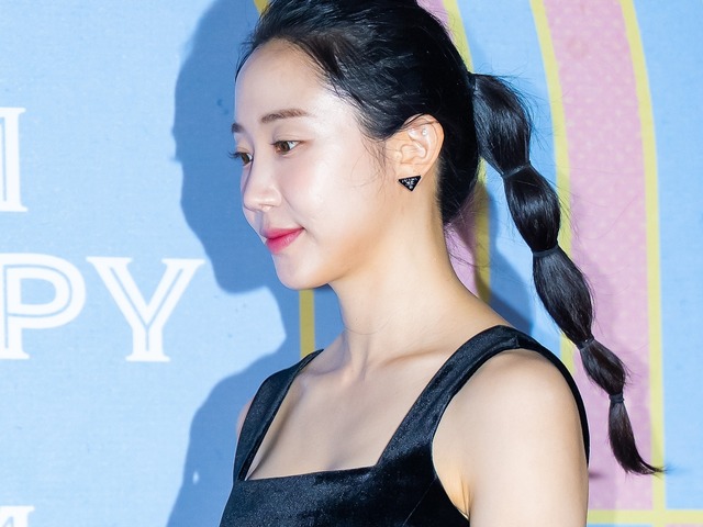 女性版・東方神起で活動の38歳女優、“お尻の記憶喪失”を告白…どんな病気？「歩くときにゆらゆら揺れる」