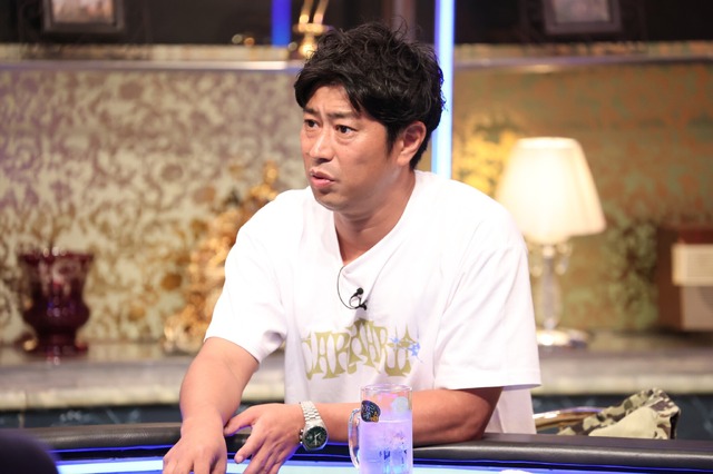 尾形貴弘（パンサー）『酒のツマミになる話』（C）フジテレビ