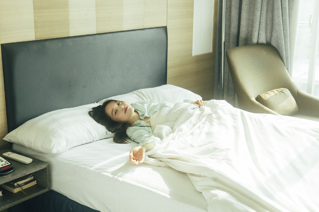 「髙石あかりファースト写真集 幻灯」（東京ニュース通信社刊） 撮影／横山マサト