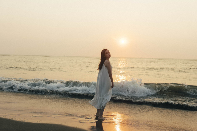 「髙石あかりファースト写真集 幻灯」（東京ニュース通信社刊） 撮影／横山マサト