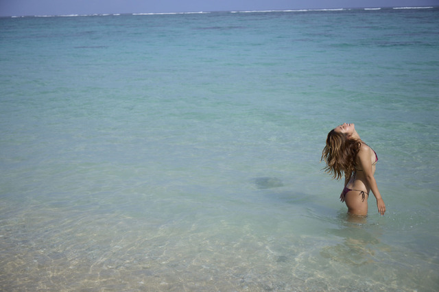 白波瀬海来フォトエッセイ『Kai - La ～海からの贈り物～』（C）Water