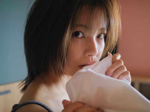 『HKT48 地頭江音々卒業写真集(タイトル未定)』(©細居幸次郎/玄光社)