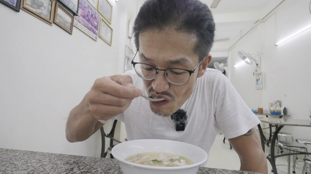 カオトム・プラ・キンポー©西尾康晴/Nishio Travel