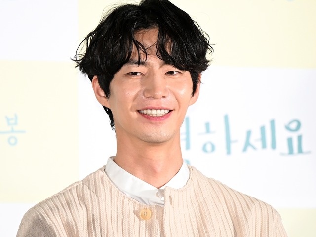 大ヒットドラマ『太陽を抱く月』にも出演…突然この世を去った俳優ソン・ジェリムさん、1周忌