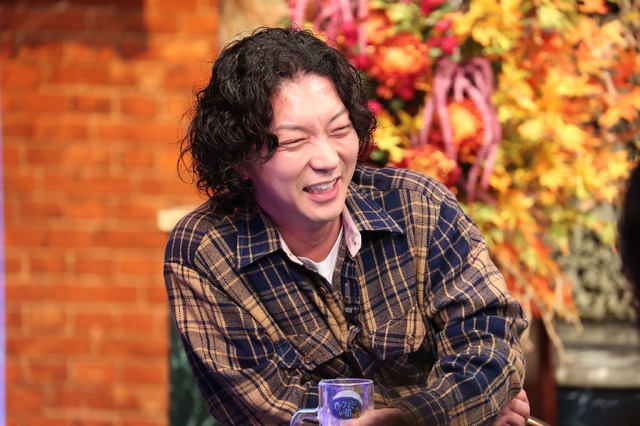 嶋佐和也（ニューヨーク）『酒のツマミHANARE』©フジテレビ