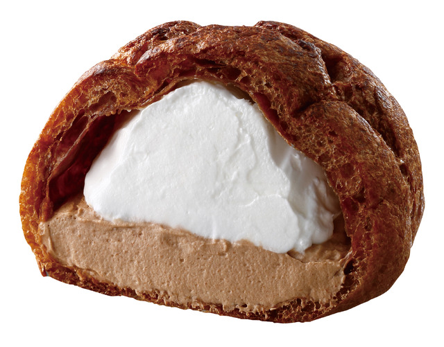 【盛りすぎ商品】「Uchi Café 盛りすぎ!大きなチョコシュー(チョコクリーム&ホイップ)」(税込 194 円)