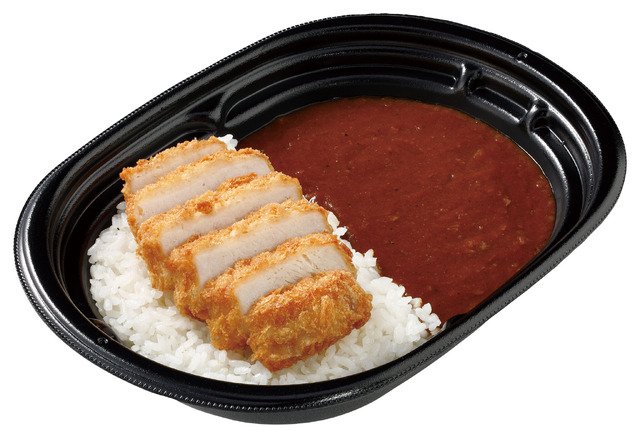 【従来品】「カツカレー(中辛)」(税込 697 円)