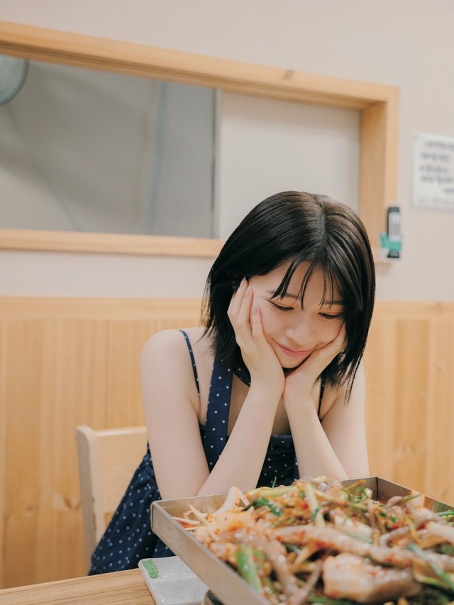 『桜田ひより1st スタイルブック ひよりごと』（主婦と生活社）